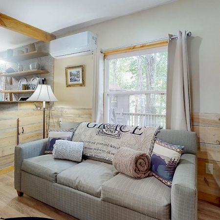 Bear Caves At Black Bear Cottages Sevierville Eksteriør billede