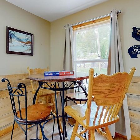 Bear Caves At Black Bear Cottages Sevierville Eksteriør billede