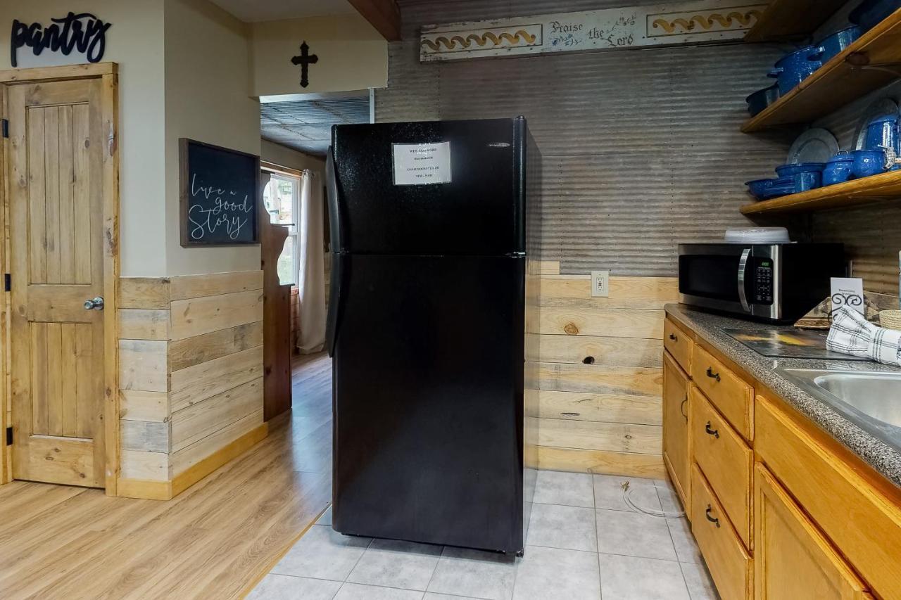 Bear Caves At Black Bear Cottages Sevierville Eksteriør billede